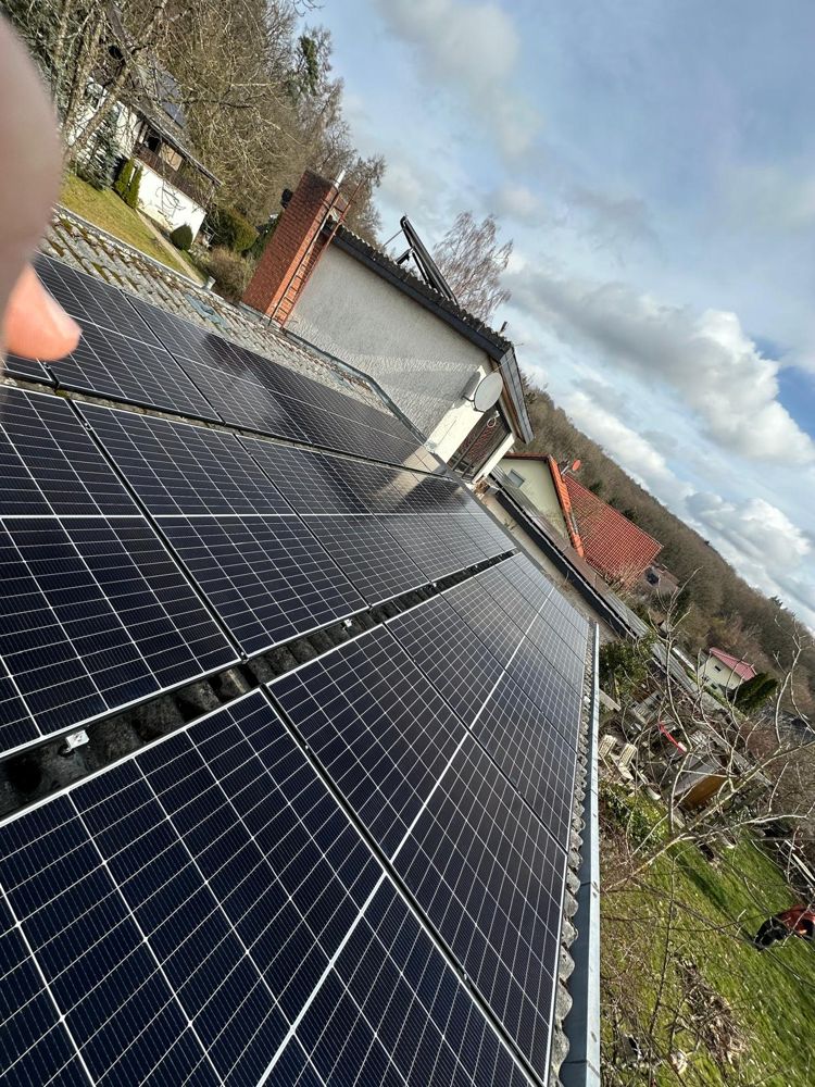 Montage von Solarmodulen durch Galitsch Energie